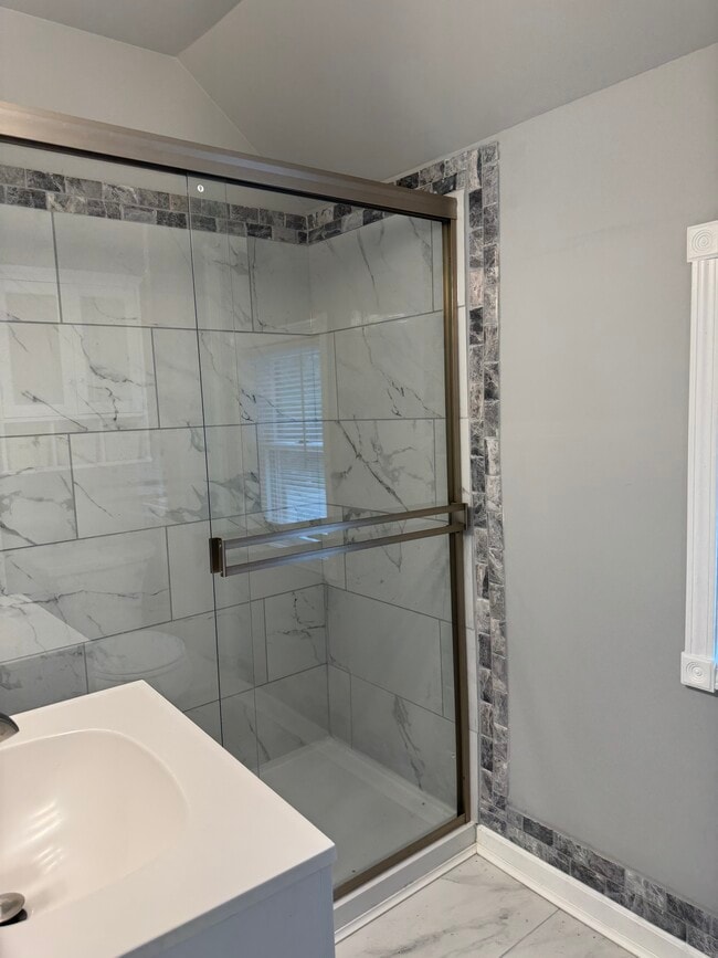 Photo - 204 Home St Unidad 2nd floor apartment