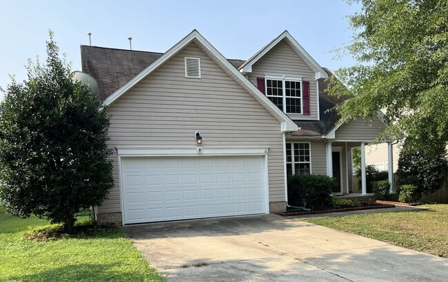 Building Photo - 410 Queensbury Ln