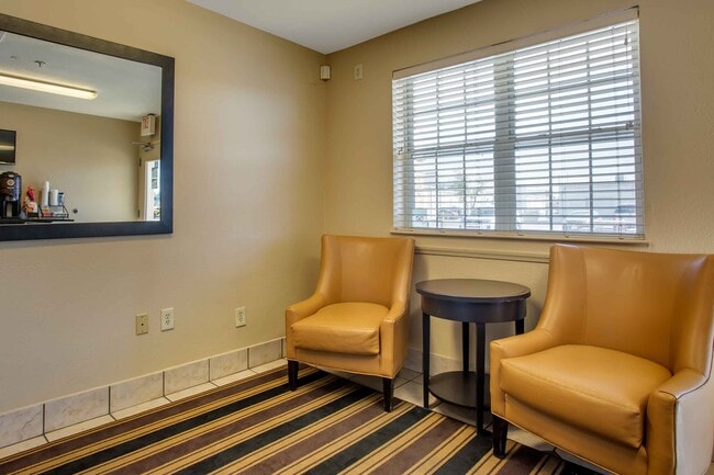 Furnished Studio-El Paso - Airport