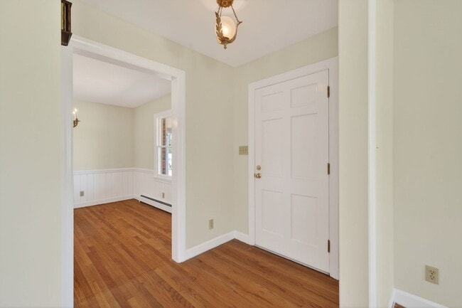 Photo - 2305 Lakewood Ln