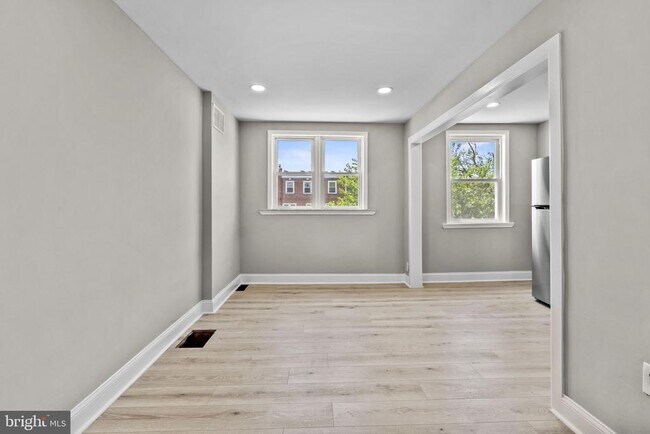 Photo - 1072 Tremont Dr