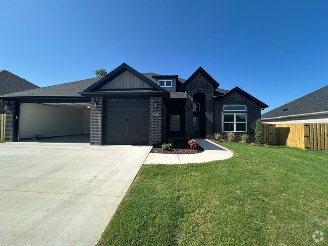 Building Photo - Beautiful Bentonville Home! 4 Bedrooms, 3 ...