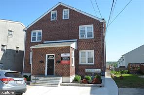 Building Photo - 109 7th St Unit 3 Rental
