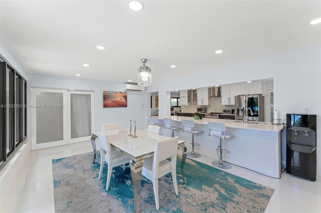 Photo - 1433 NW 8th St