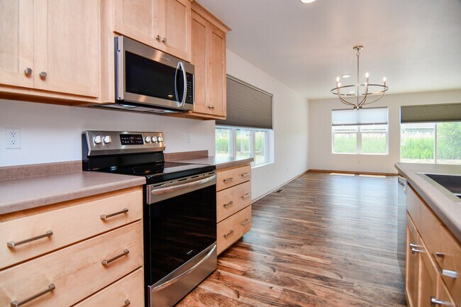 Photo - 2220 Blue Stem Ln