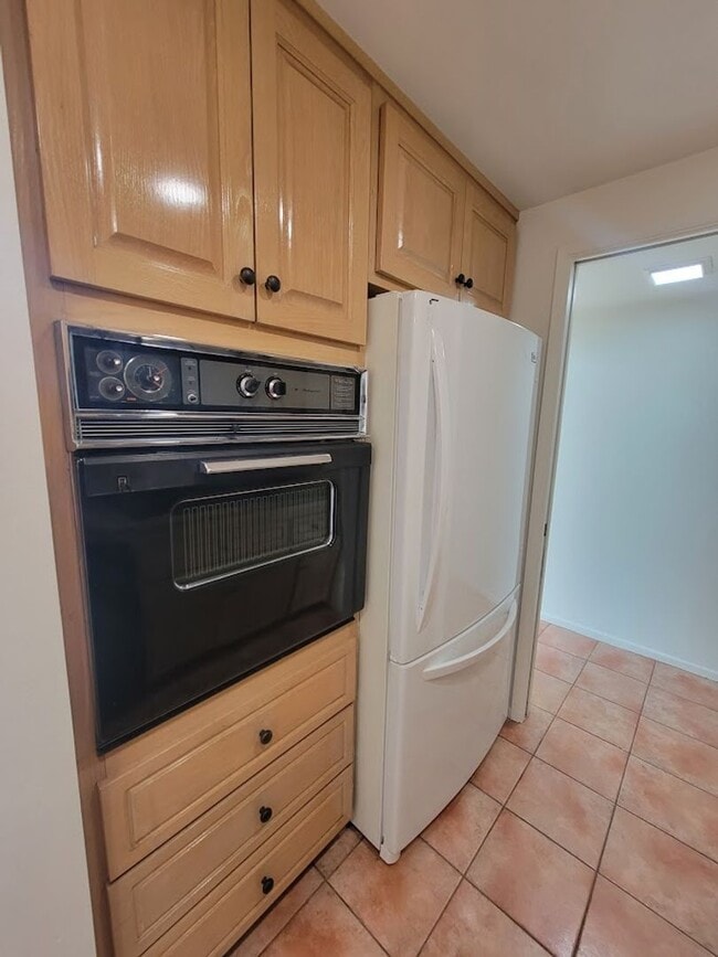 Photo - HUGE UPPER 1BD/1.5BA CONDO WITH LOFT, PARKING LAUNDRY AND 2 PRIVATE BALCONIES!! Unidad 403