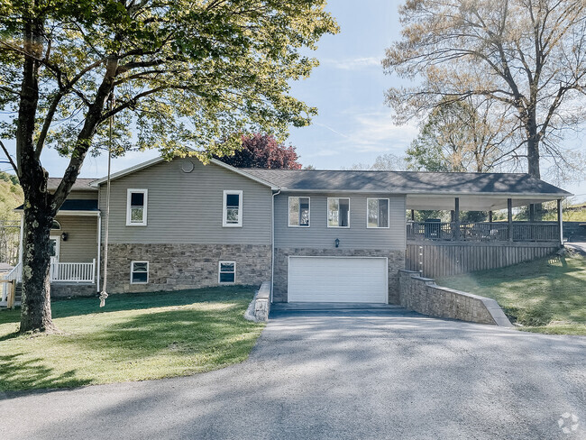 Building Photo - 900 Maple Fork Rd Rental