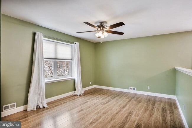 Photo - 101 Camber Ln