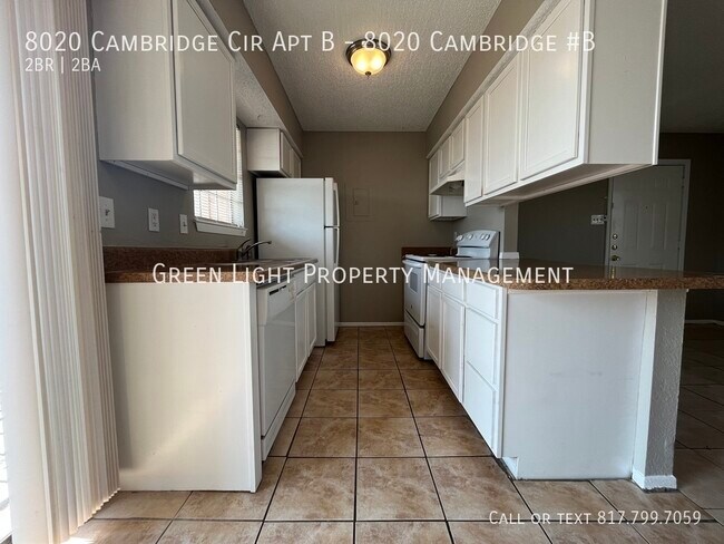 Photo - 8020 Cambridge Cir Unit 8020 Cambridge #B