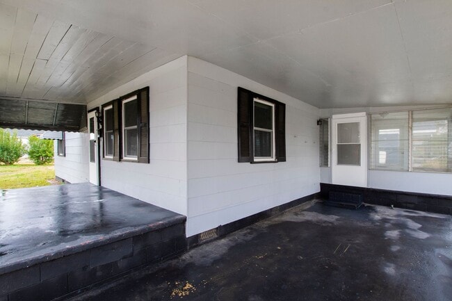 Photo - Charming 3BR Ranch Home Minutes from Downtown Smithfield!