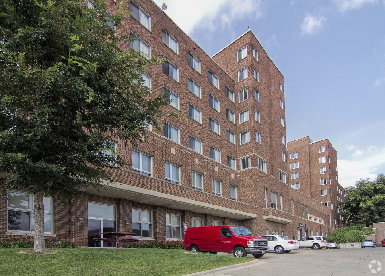Photo - Comstock Hall