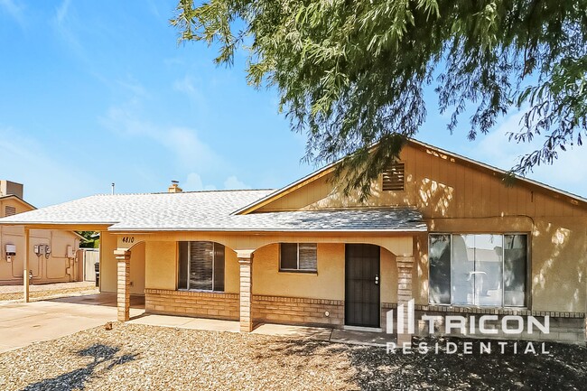 Building Photo - 4810 W Bloomfield Rd Rental