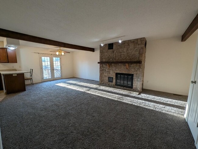 Photo - 6601 NW 70th St