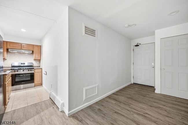 Photo - 89 Ferry St Unit 2