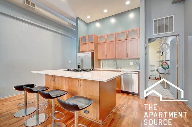 Photo - 1760 W Wrightwood Ave Unidad 115