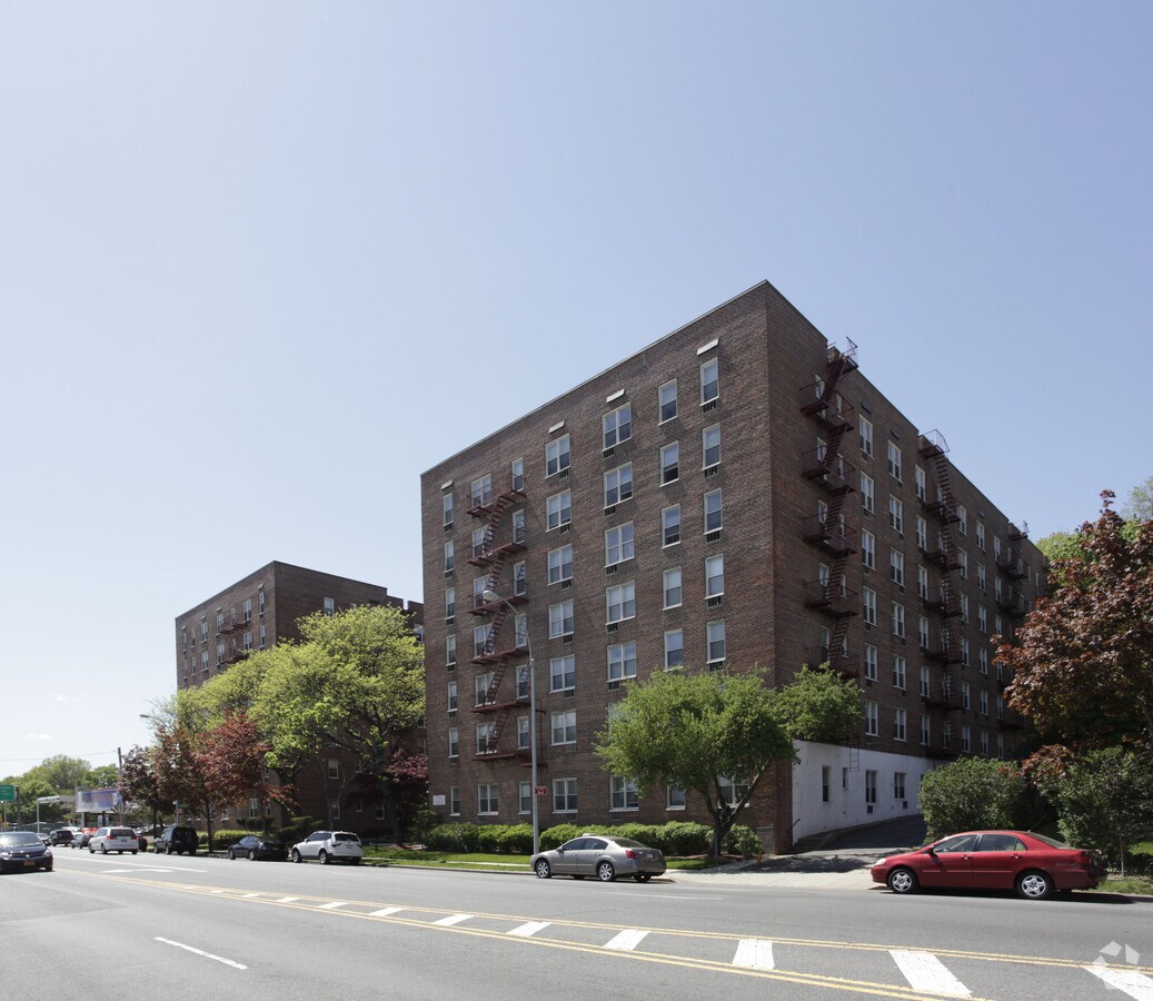 Regency - Regency Apartments
