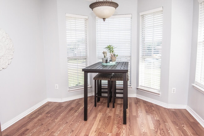 Photo - 2833 Atoka Trail