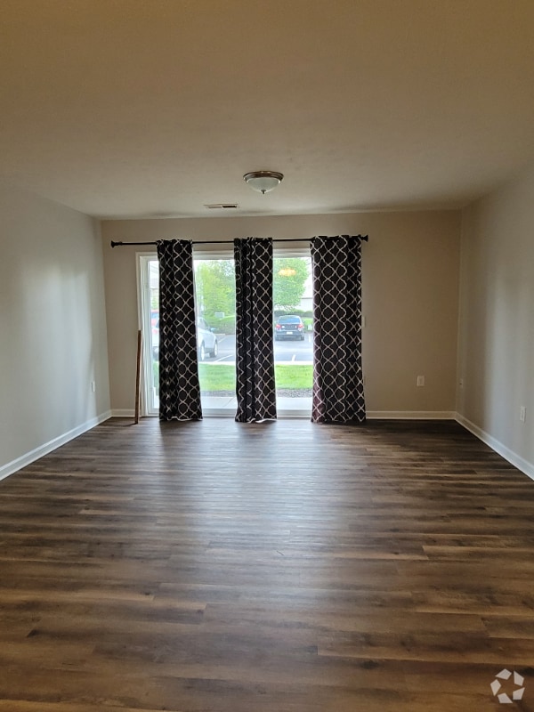 Building Photo - 9802 Legends Creek Dr Unit 103 Rental