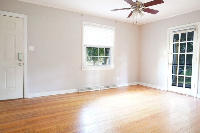 Photo - 1004 Baywood Ct