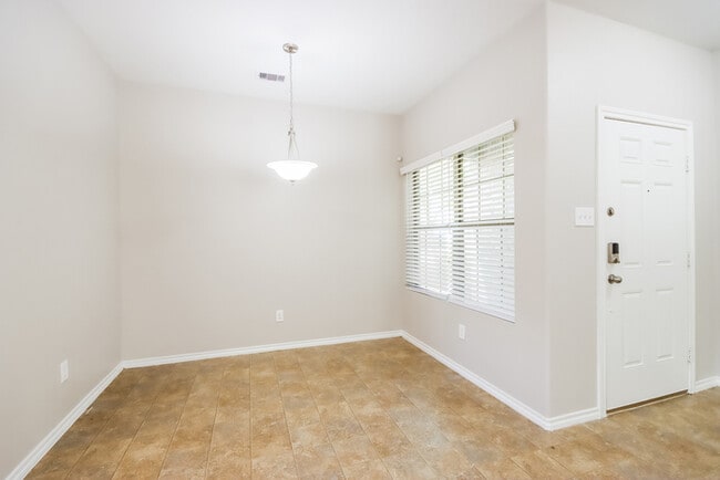 Photo - 805 Belvedere Dr