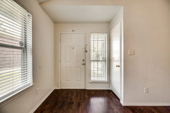 Photo - 10340 Blackjack Oaks Dr