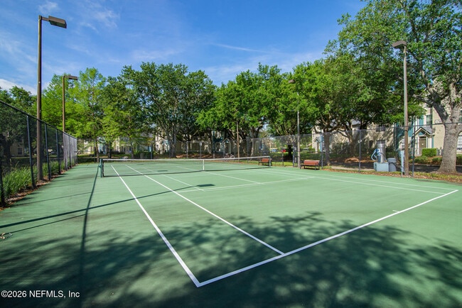 Photo - 13703 Richmond Park Dr N Unidad 1603