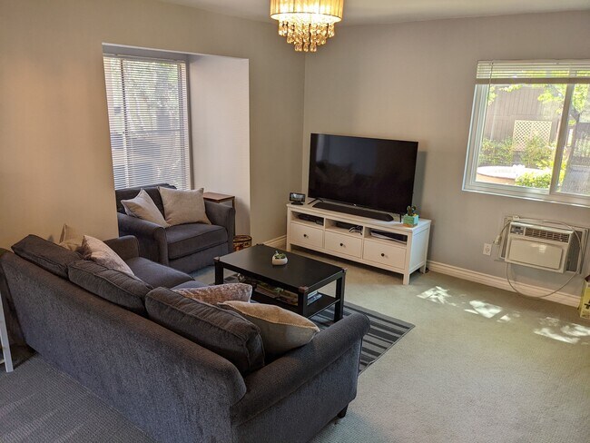 Photo - 7962 Mission Center Ct