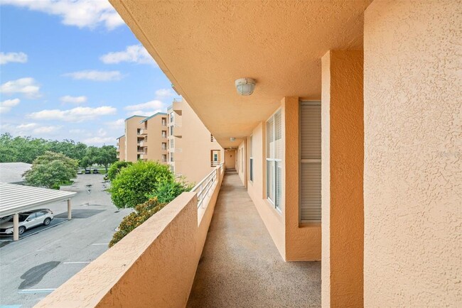 Photo - 4550 Pinebrook Cir Unit 303
