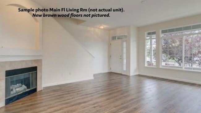 Actual Unit Main Floor Lvg Rm