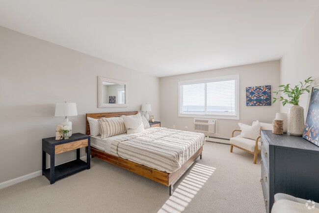 2 Bedroom