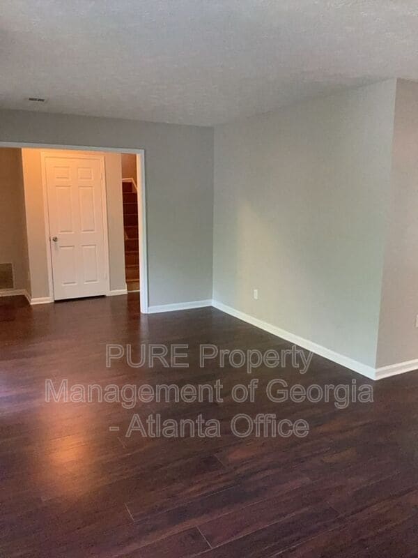Photo - 3227 Stonewall Dr NW