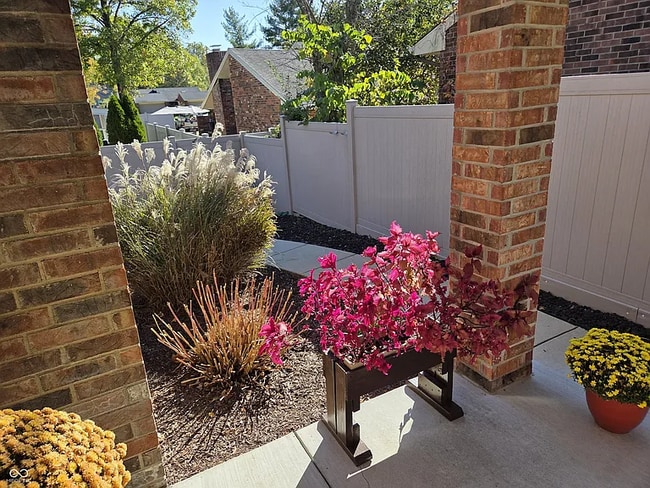 Photo - 943 Mockernut Ct