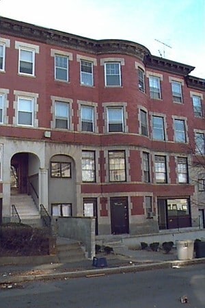 Building Photo - 15-17-17 University Rd Unit 42