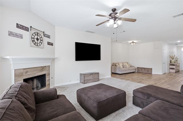 Photo - 1002 Zachary Dr