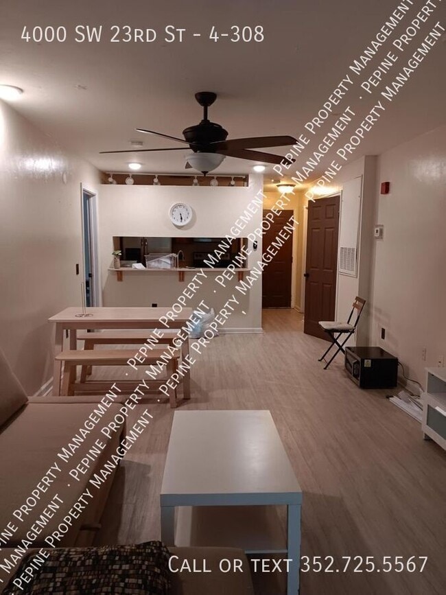 Photo - 4000 SW 23rd St