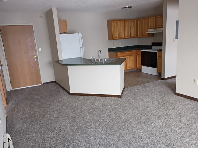 Photo - *WINTER MOVE-IN SPECIAL*
3 Bedroom | 2 Bathroom 2nd Floor Unit in Oelwein Available in RIGHT NOW! Unidad 23