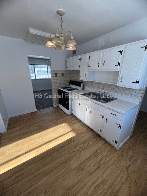 Photo - 9600 Mark Trail