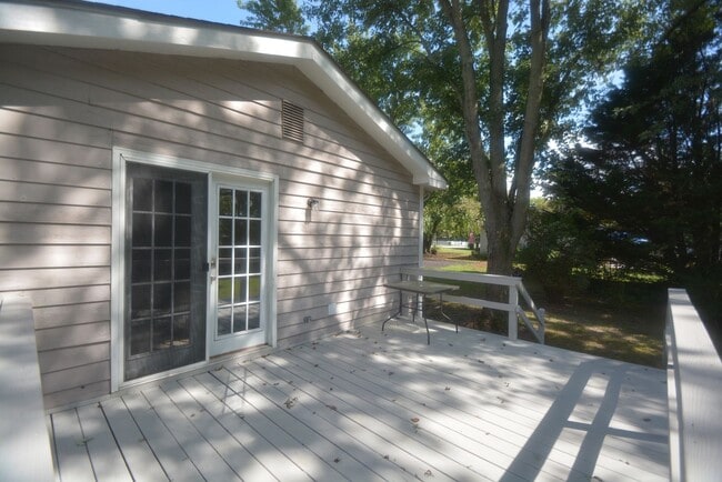 Photo - 564 Chestnut St