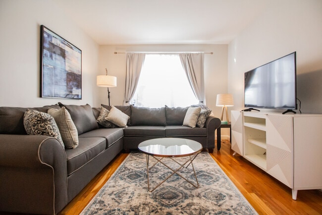 Photo - 186 Kent St Unit 4