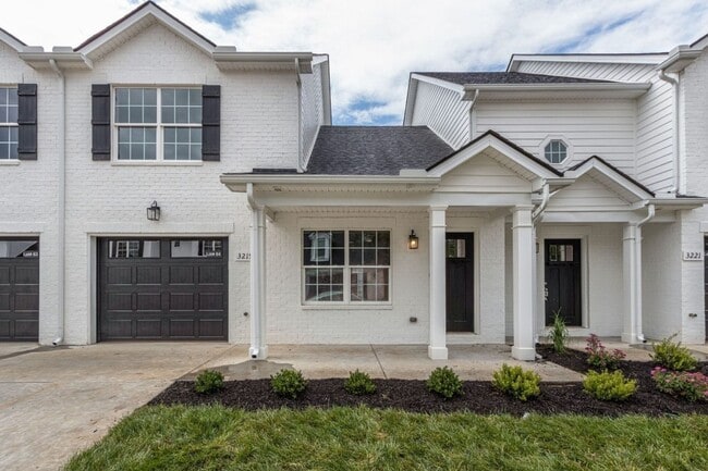 Finest Townhome living in Westwind Villas - Finest Townhome living in Westwind Villas