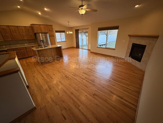 Photo - 332 Telluride Dr