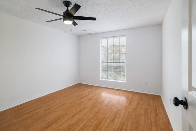 Photo - 2401 Leon St Unit 308