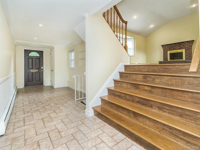 Photo - 7 Plainview Rd