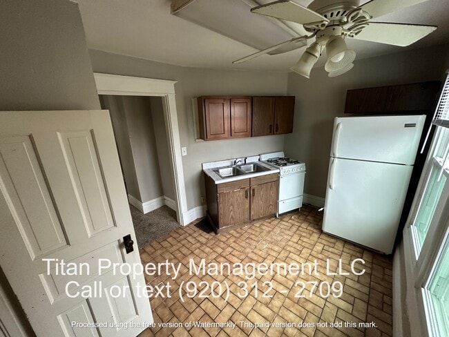 Photo - 19 E Murdock Ave