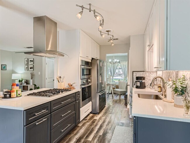 Photo - 6101 London Dr