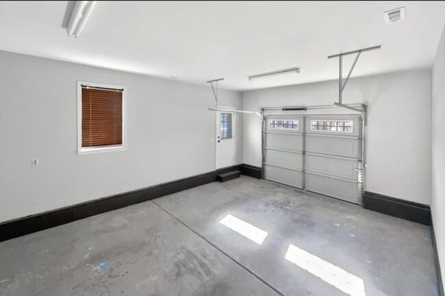 Photo - 3912 Harrow Dr