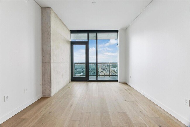 Photo - 610 Davis St Unidad 4305