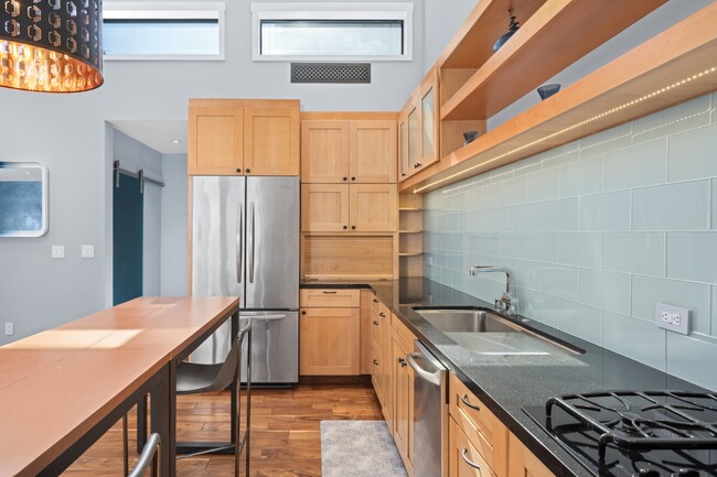 Photo - 345 Taylor St Unit Pent House