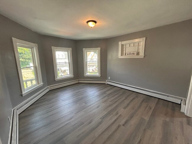 Photo - 77 Coombs St Unit 3
