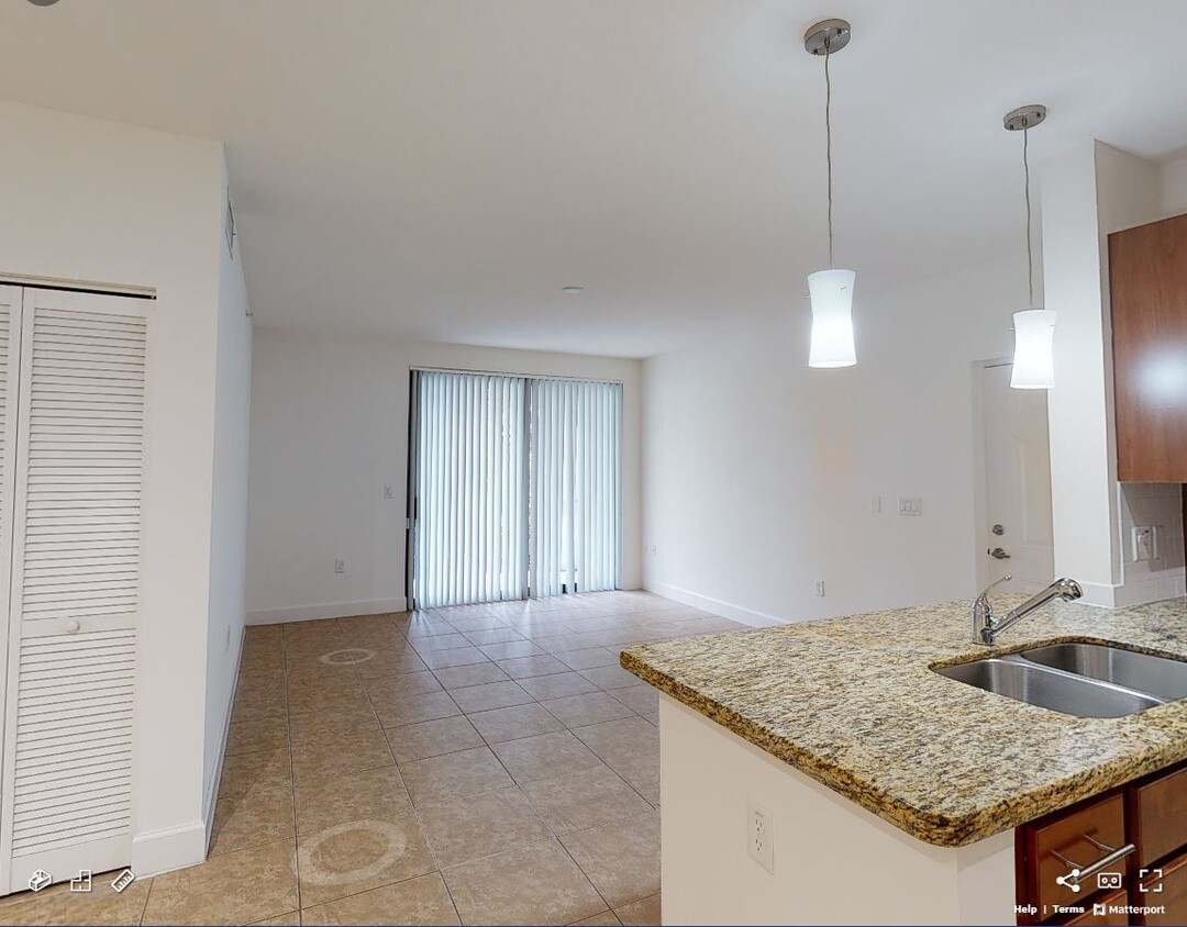 Photo - AMLI Toscana Place Apartments